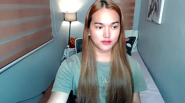 MoaningKylie online show from 12.13.24