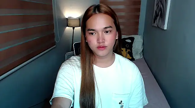 MoaningKylie online show from 12.15.24