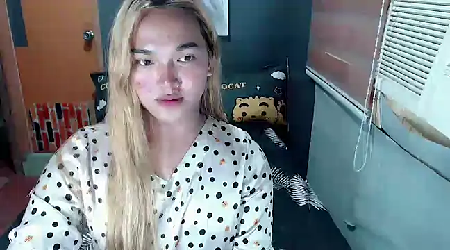 MoaningKylie online show from 03.23.25