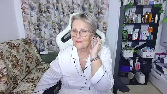 Selenna57 online show from 02.25.25