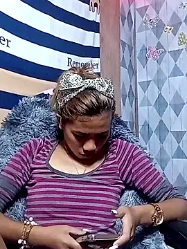 Snapshot of Cutie_body11 chatting on 01.16.25 Cutie body11 online show from 01.16.25