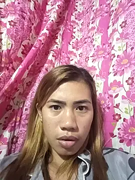 Snapshot of Cutie_body11 chatting on 02.20.25 Cutie body11 online show from 02.20.25