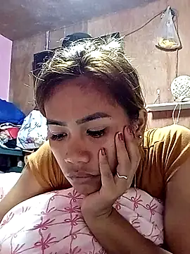 Snapshot of Cutie_body11 chatting on 01.13.26 Cutie body11 online show from 01.13.26