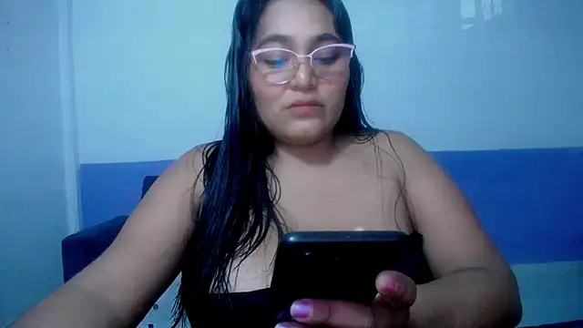 Snapshot of sirena_15 chatting on 06.07.26 sirena 15 online show from 06.07.26