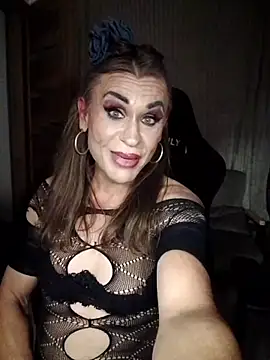 Snapshot of lilianashemale chatting on 10.19.25 lilianashemale online show from 10.19.25