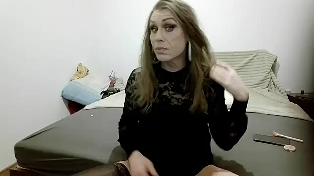 Snapshot of lilianashemale chatting on 02.22.26 lilianashemale online show from 02.22.26