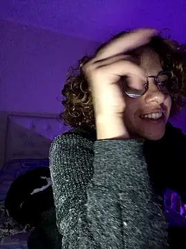 Snapshot of EmmaMelissa0521 chatting on 12.28.24 EmmaMelissa0521 online show from 12.28.24