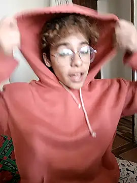 Snapshot of EmmaMelissa0521 chatting on 01.16.25 EmmaMelissa0521 online show from 01.16.25