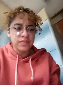 Snapshot of EmmaMelissa0521 chatting on 01.25.25 EmmaMelissa0521 online show from 01.25.25