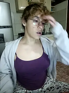 Snapshot of EmmaMelissa0521 chatting on 02.12.25 EmmaMelissa0521 online show from 02.12.25