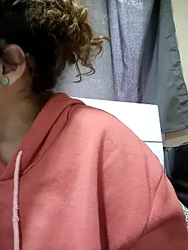 Snapshot of EmmaMelissa0521 chatting on 03.05.25 EmmaMelissa0521 online show from 03.05.25