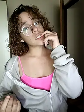 Snapshot of EmmaMelissa0521 chatting on 03.06.25 EmmaMelissa0521 online show from 03.06.25