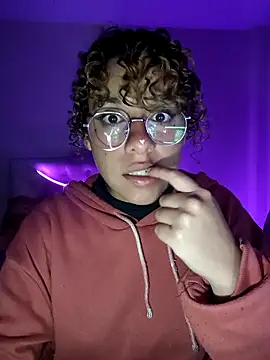 Snapshot of EmmaMelissa0521 chatting on 03.12.25 EmmaMelissa0521 online show from 03.12.25