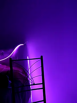 Snapshot of EmmaMelissa0521 chatting on 03.13.25 EmmaMelissa0521 online show from 03.13.25