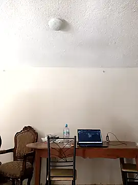 Snapshot of EmmaMelissa0521 chatting on 03.20.25 EmmaMelissa0521 online show from 03.20.25