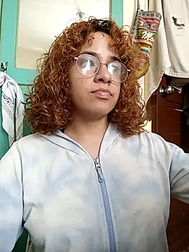 Snapshot of EmmaMelissa0521 chatting on 09.19.25 EmmaMelissa0521 online show from 09.19.25