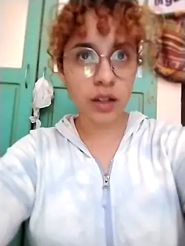 Snapshot of EmmaMelissa0521 chatting on 10.31.25 EmmaMelissa0521 online show from 10.31.25