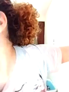 Snapshot of EmmaMelissa0521 chatting on 11.30.25 EmmaMelissa0521 online show from 11.30.25