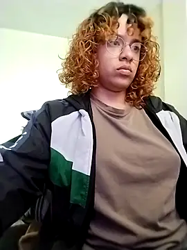 Snapshot of EmmaMelissa0521 chatting on 02.03.26 EmmaMelissa0521 online show from 02.03.26