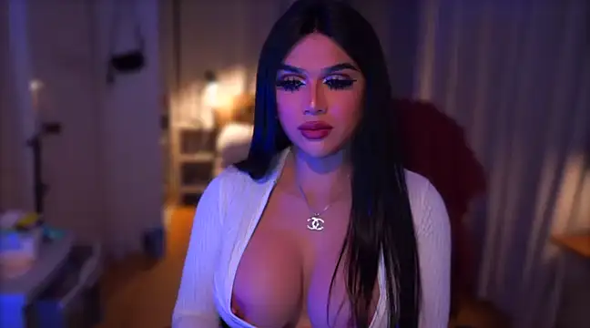 Snapshot of AnneHartx chatting on 02.20.25 AnneHartx online show from 02.20.25