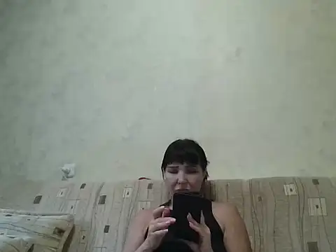 Snapshot of JeaneDavis chatting on 06.26.26 JeaneDavis online show from 06.26.26