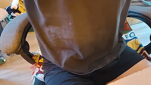 Snapshot of Danyell_K287 chatting on 02.18.26 Danyell K287 online show from 02.18.26