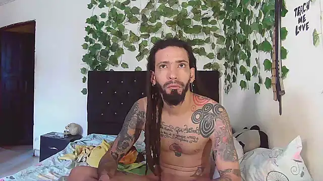 Snapshot of caribbeanlover1 chatting on 02.10.26 caribbeanlover1 online show from 02.10.26