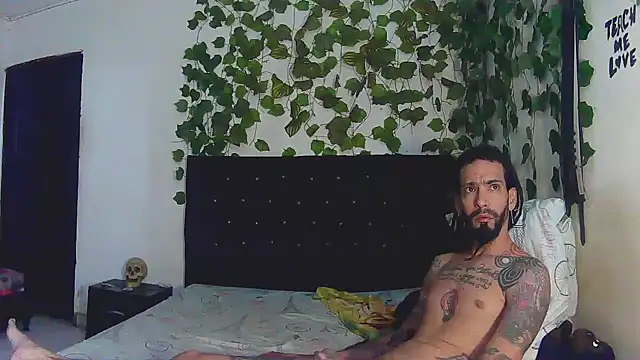 Snapshot of caribbeanlover1 chatting on 02.12.26 caribbeanlover1 online show from 02.12.26