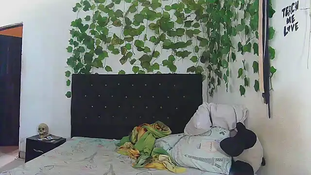 Snapshot of caribbeanlover1 chatting on 02.21.26 caribbeanlover1 online show from 02.21.26