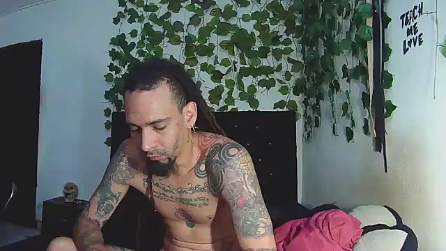 Snapshot of caribbeanlover1 chatting on 03.18.26 caribbeanlover1 online show from 03.18.26