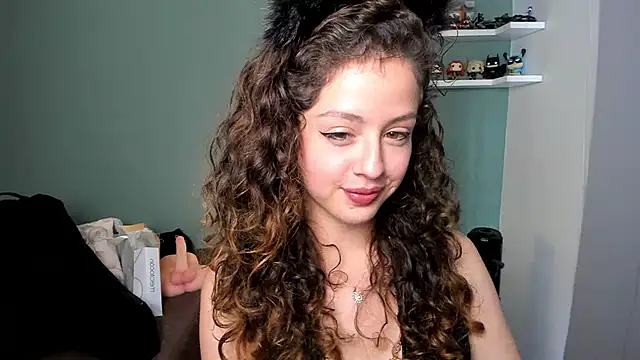 Cassandra Caiin online show from 12.08.24