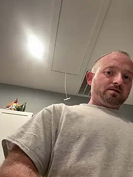 smokeymt420 online show from 06.10.26