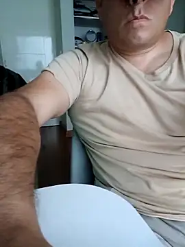 chicoguapo8 online show from 02.20.25