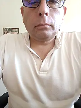 Snapshot of chicoguapo8 chatting on 03.07.26 chicoguapo8 online show from 03.07.26