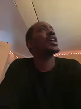 Snapshot of Makeyoucumallover chatting on 03.04.26 Makeyoucumallover online show from 03.04.26