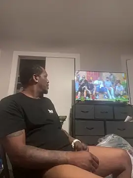 Snapshot of Makeyoucumallover chatting on 04.04.26 Makeyoucumallover online show from 04.04.26