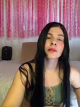 Estefani 32 online show from 03.18.26