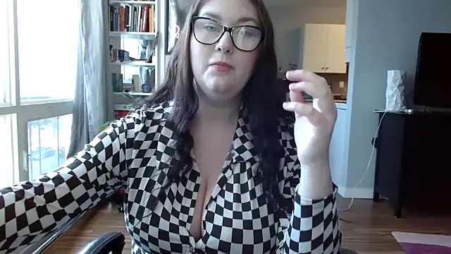 PaigeParker online show from 02.17.25