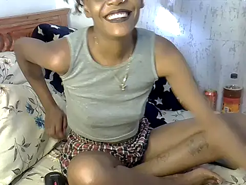 Snapshot of purplescarlet chatting on 02.01.26 purplescarlet online show from 02.01.26