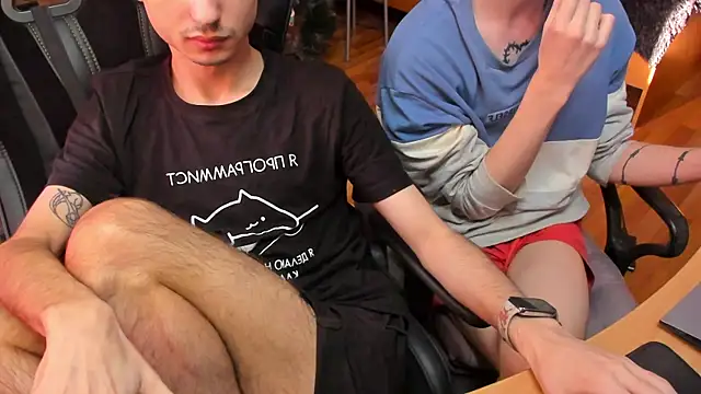 Snapshot of teelimata chatting on 02.04.25 teelimata online show from 02.04.25