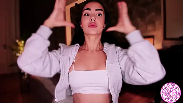 Snapshot of Lil_Gabby chatting on 12.12.24 Lil Gabby online show from 12.12.24