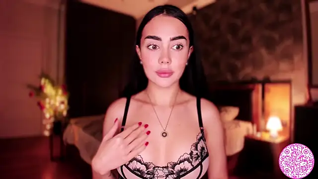 Snapshot of Lil_Gabby chatting on 12.20.24 Lil Gabby online show from 12.20.24