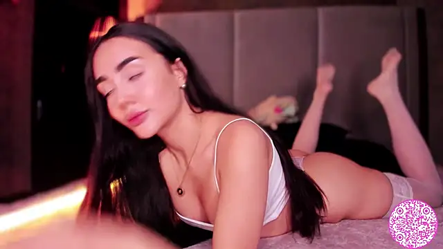 Snapshot of Lil_Gabby chatting on 01.11.25 Lil Gabby online show from 01.11.25