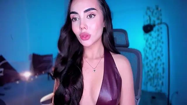 Snapshot of Lil_Gabby chatting on 12.14.25 Lil Gabby online show from 12.14.25