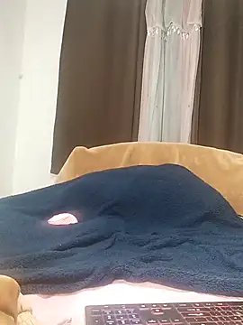 cute boytoy0221 online show from 03.13.25