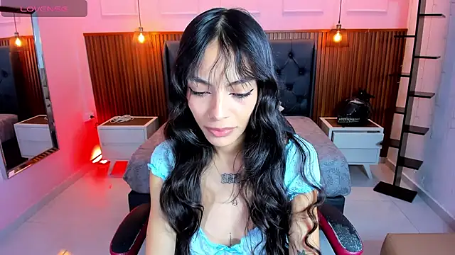 Snapshot of AMELIELEONE chatting on 01.06.26 AMELIELEONE online show from 01.06.26