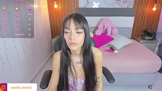 Snapshot of AMELIELEONE chatting on 03.19.26 AMELIELEONE online show from 03.19.26