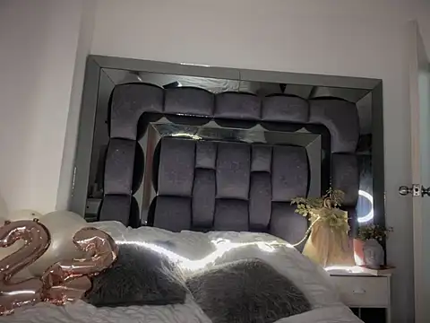 DulceLenns online show from 01.30.25