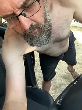 Snapshot of jim470 chatting on 06.27.26 jim470 online show from 06.27.26