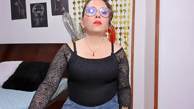 taylorhot70 online show from 05.28.26